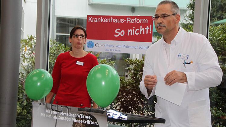 Kundgebung gegen die geplante Krankenhausreform der Bundesregierung in Bad Brückenau. Foto: Ulrike Müller
