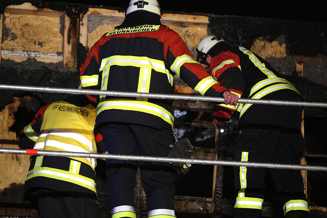 Im Bau befindliches Blockheizkraftwerk fängt Feuer