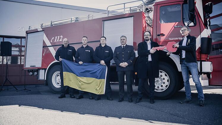 Feuerwehr Erlangen gerät auf Ukraine-Fahrt in Not - in Polen erfährt sie unerwartete Hilfe