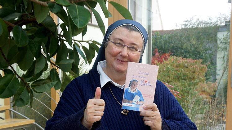 Schwester Teresa möchte den Menschen mit ihrem neuen Buch Mut machen in schweren Zeiten.Sänger