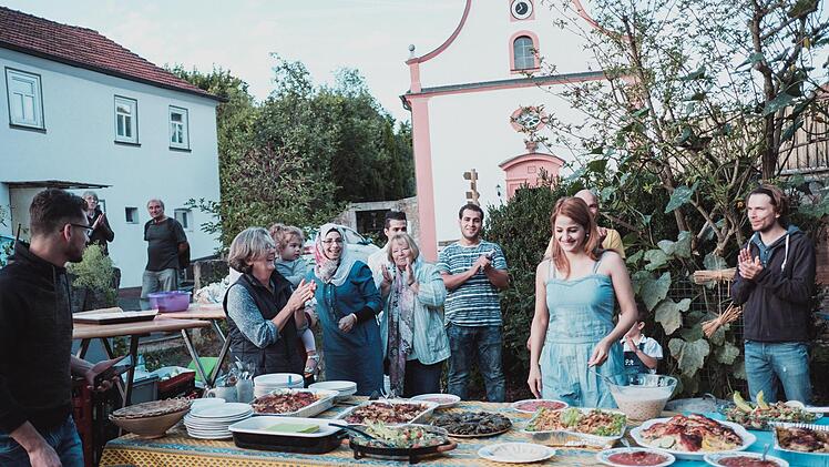 Das syrische Buffet beim Kulturfestival in Eckarts kam gut an. Foto: Yukio Tee