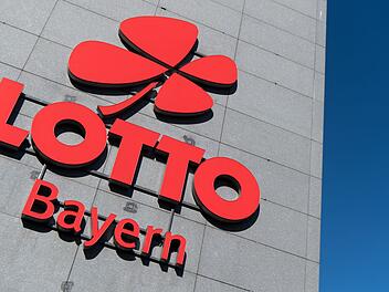 "Damit rechnet doch keiner": Hauptgewinn im Lotto - Seniorin aus Bayern gewinnt eine Million Euro