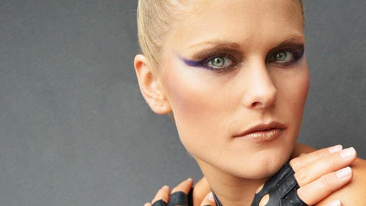 Sharon schminkt ihre Models selbst.  Foto: SharonB