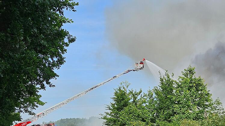 Feuer bei Biogasanlage Kairlindach