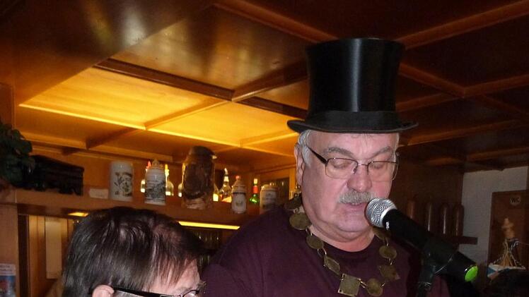 Hoch her ging es bei der Jubiläumssitzung der "Schürzenjäger" im Gasthaus "Zum Wilden Mann".Werner Reißais
