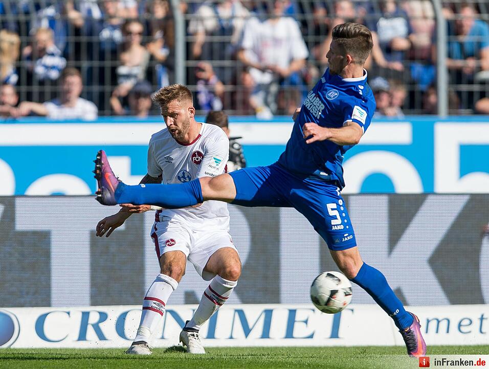 1. FC Nürnberg siegt beim KSC