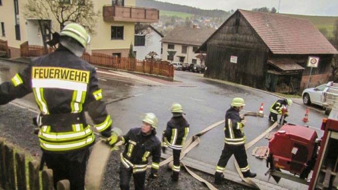 Feuerwehrübung in Züntersbach. Marion Erb