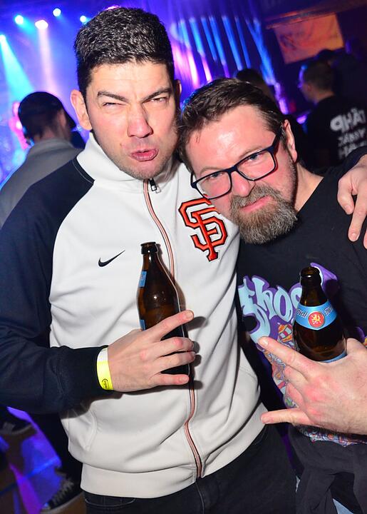 Mit ALLSTAR live auf der B&uuml;hne und Ph&auml;t J&auml;nnys H&ouml;use als Vorband!