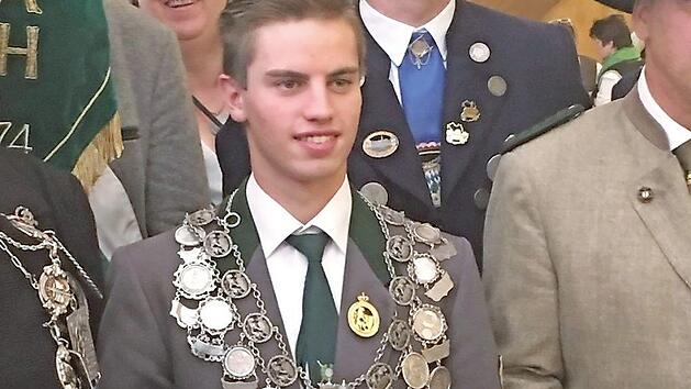 Cedrik M&uuml;ller wurde als Landesjugendk&ouml;nig geehrt. Foto: privat