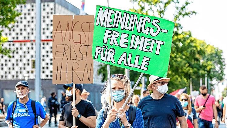 Protest gegen Corona-Maßnahmen in Hannover