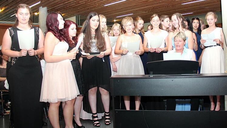 Chor aus den Klassen 10d und 10f