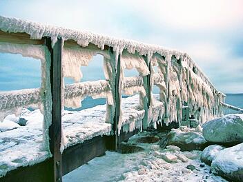 In richtig kalten Wintern verwandelt sich die Küste in eine frostige Schneelandschaft. Foto: djd/www.ostsee-schleswig-holstein.de