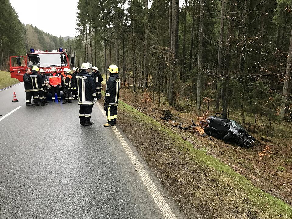 Tödlicher Unfall auf B85
