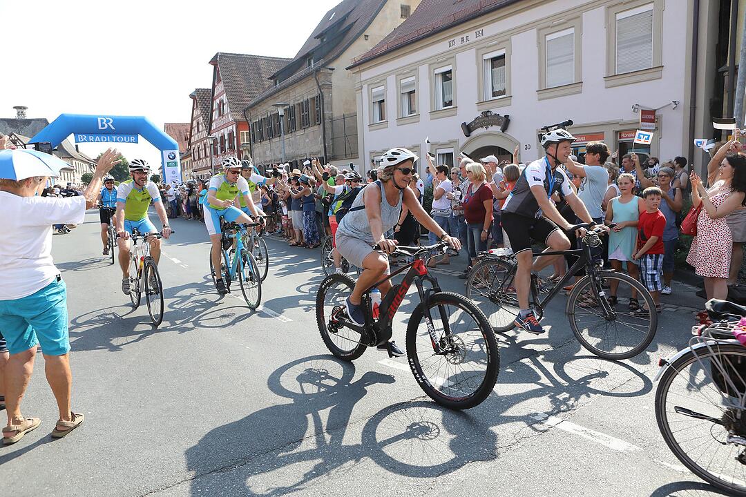 BR-Radltour macht in Baiersdorf Station