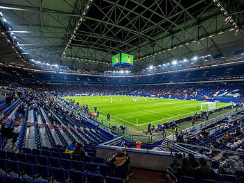 Grausiger Fund in Schalke-Stadion - Putzkraft entdeckt Leiche