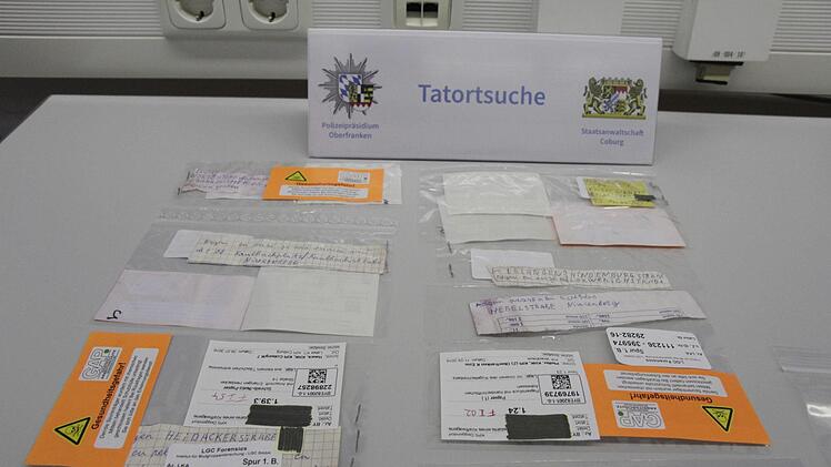 Dokumente, die bei den Durchsuchungen sichergestellt wurden. Christian Pack