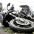Vergangenes Wochenende haben sich in der Fränkischen Schweiz gleich mehrere Motorradunfälle ereignet. Symbolfoto: David Young/dpa