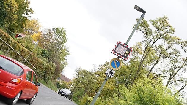 Zu viel und zu schnell ist den Anwohnern der Rote-Kreuz-, Weber-, Pfaff-, Kobel- und Seeshofer Stra&szlig;e der Verkehr. Foto: Archiv/Arkadius Guzy