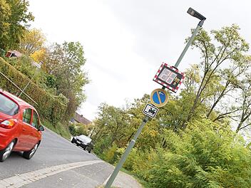 Zu viel und zu schnell ist den Anwohnern der Rote-Kreuz-, Weber-, Pfaff-, Kobel- und Seeshofer Straße der Verkehr. Foto: Archiv/Arkadius Guzy
