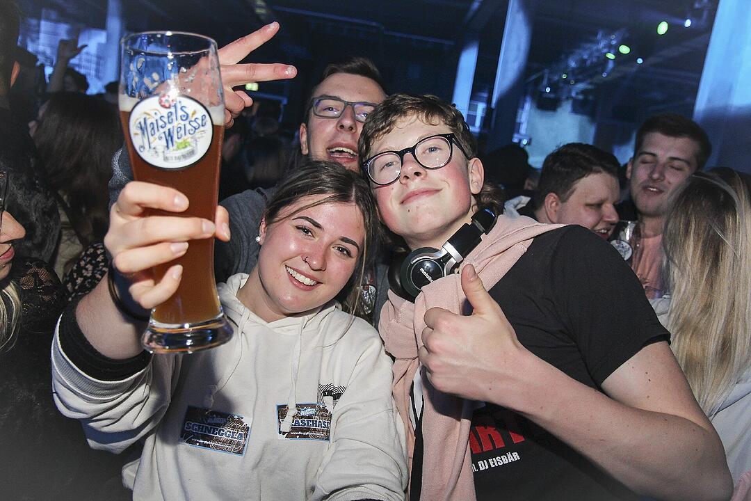 Opening Party mit Ballermann-Größe Peter Wackel