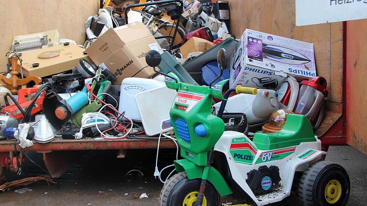 Auch das schönste Spielzeug landet irgendwann im Sperrmüll.