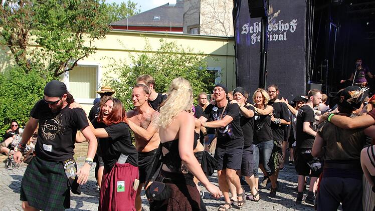 Stimmung vor der Bühne