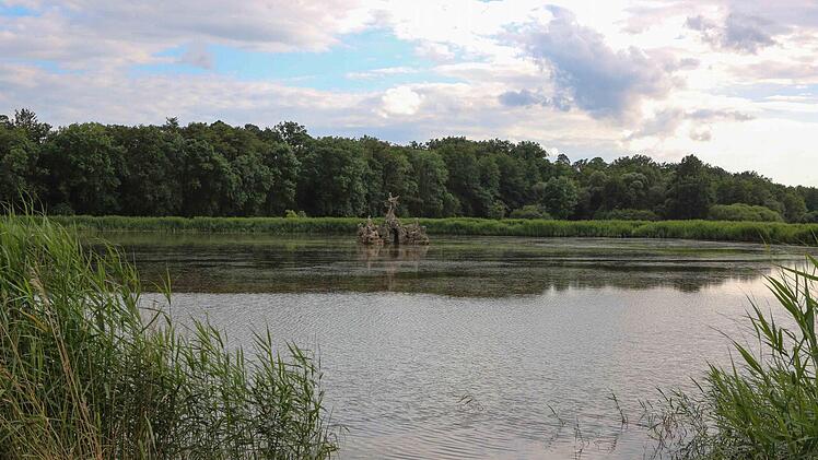 Der Figurenweiher Foto: Riegerpress