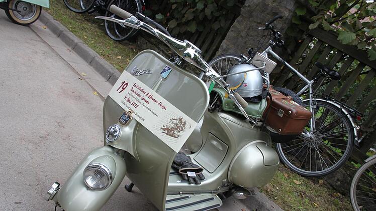 Das älteste Modell: eine Vespa Hoffmann aus dem Jahre 1950.