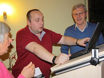 Heiko Rittelmeier während seines Vortrages bei der CSU Münnerstadt. Foto: Arnold Nöth