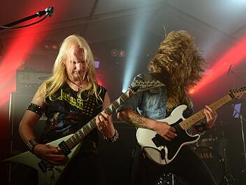 Von Speed-Metal über Thrash-Metal bis hin zu Power-Metal und darüber hinaus - es wurde für alle etwas geboten.  Fotos: Björn Hein