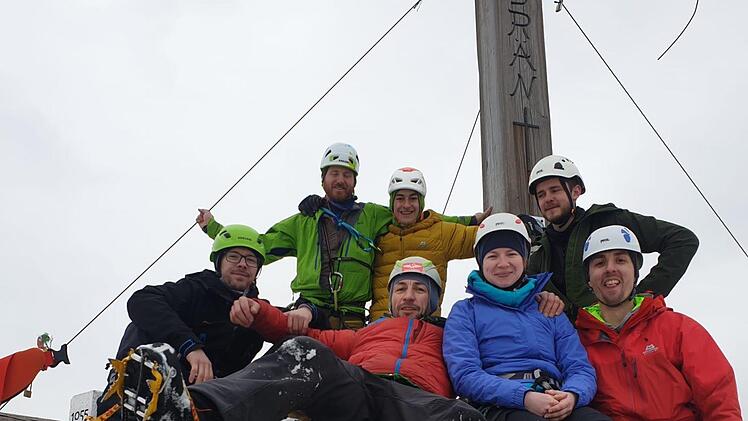 Am Gipfel des Gimpel. Foto: Selbstausl&ouml;ser Andi Grau