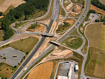 A70 bei Thurnau nach Hangrutsch verlegt: Verkehr flie&szlig;t erstmals &uuml;ber neue Strecke