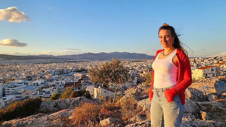 Expertin Jasmina Neudecker besucht in Athen eine der am stärksten von extremer Hitze bedrohten Großstädte Europas.