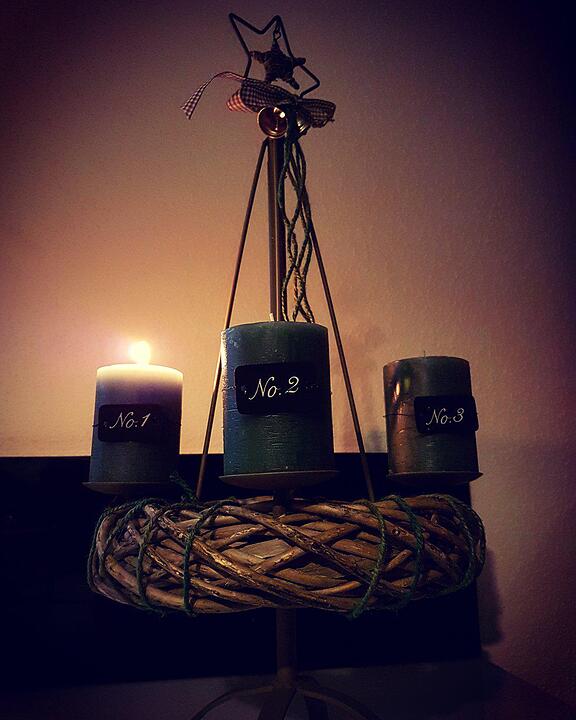 Lesergalerie: Adventskränze