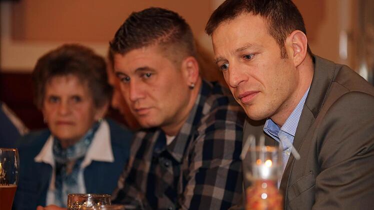 ... hören gerne zu.