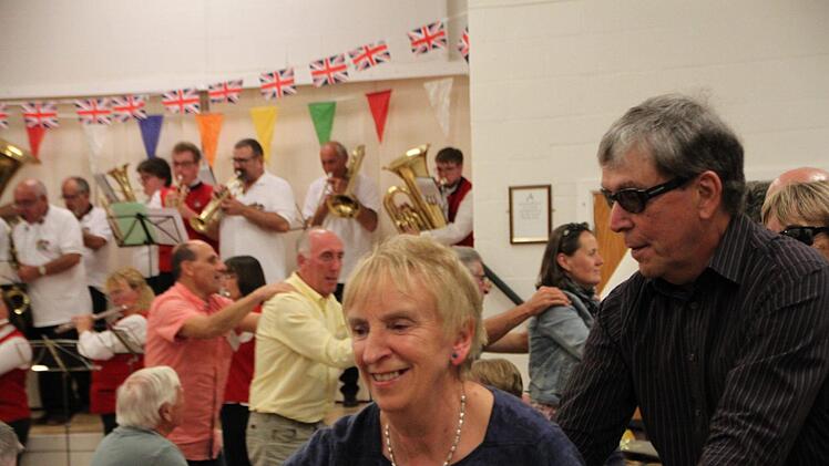 Die drei Städte Kirkham, Bad Brückenau und Ancenis feierten ihre Verbundenheit. Foto: Ulrike Müller