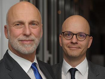 OB will er nicht noch einmal werden, Stadtrat aber schon: Kay Blankenburg (links) steht wieder auf der SPD-Kandidatenliste f&uuml;r den Kissinger Stadtrat. Unser Bild zeigt ihn mit Dirk Vogel, der von ihm das Oberb&uuml;rgermeisteramt &uuml;bernehmen will, aber nicht auf der Liste steht.  Foto: Siegfried Farkas