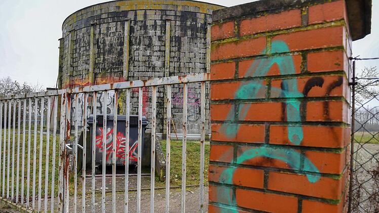 Teile der Spray-Aktion rund um die Kemmerner KläranlageFoto: Ronald Rinklef
