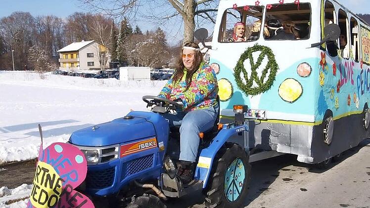Der nachgebaute VW-Bus T1 der Gärtnerei Wiedow war ein Hingucker.