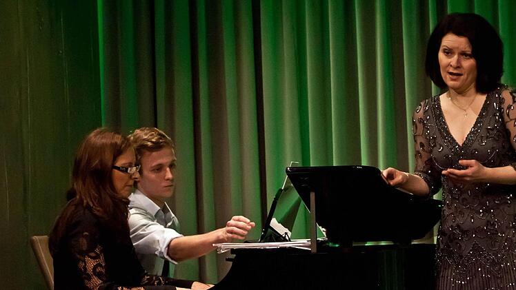 Antoinetta Bafas und Nina AndreevaFoto: Jochen Berger