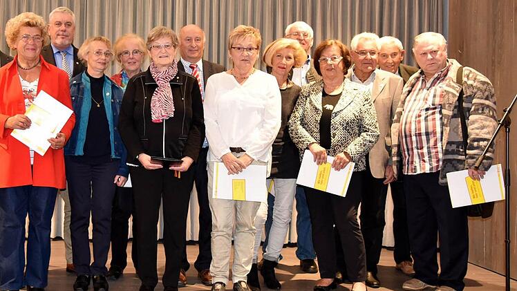 Der ASB-Regionalverband Coburg Stadt ehrt langjährige Mitglieder (zweiter Teil). Foto: Gabi Arnold