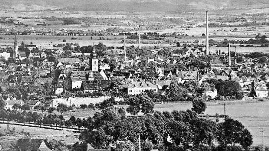 Ein Blick vom Weingartsteig auf die Industriestadt Forchheim