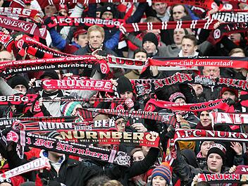 Die Stimmung zwischen den Fans der Eintracht Frankfurt und des FCN sind ohnehin nicht gut, so dass die Relegationsspiele durchaus Brisanz besitzen. Foto: sportpress
