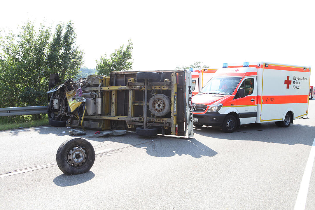 Ansbach: Fünfköpfige Familie bei Unfall verletzt