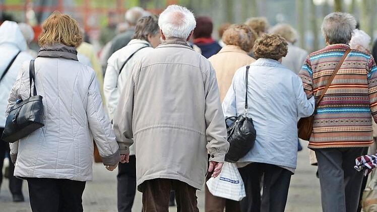 Die Generation Ü65 wird in den nächsten Jahren weiter zulegen.  Foto: Arne Dedert/dpa