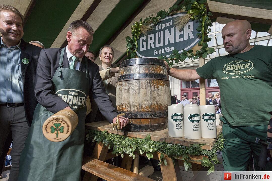 Fürther Michaeliskirchweih eröffnet