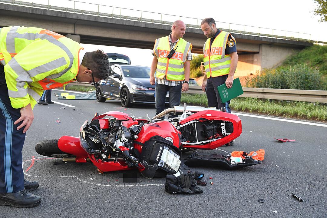 Tödlicher Verkehrsunfall auf der A73 bei Hirschaid