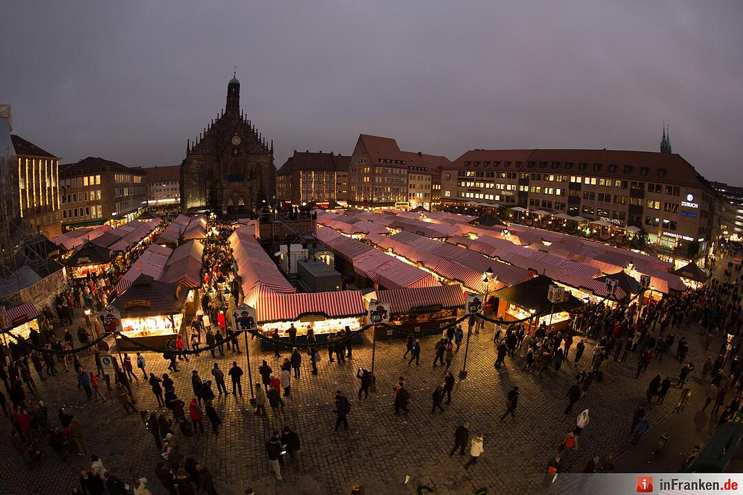 Erste Eindrücke vom Christkindlesmarkt Nürnberg