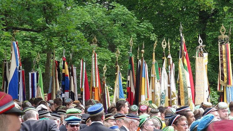 CC-Gedenken am Ehrenmal im Coburger HofgartenFoto: Jochen Berger
