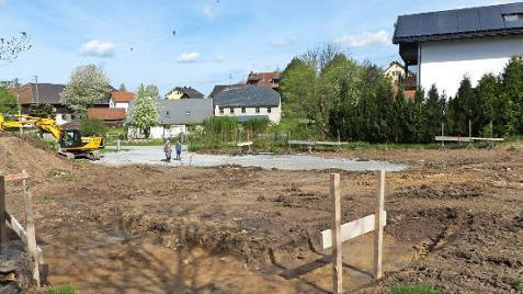 Der Bau des Dorfgemeinschaftshauses und des Feuerwehrstellplatzes in Steinbach hat bereits begonnen. Foto: Klaus-Peter Wulf